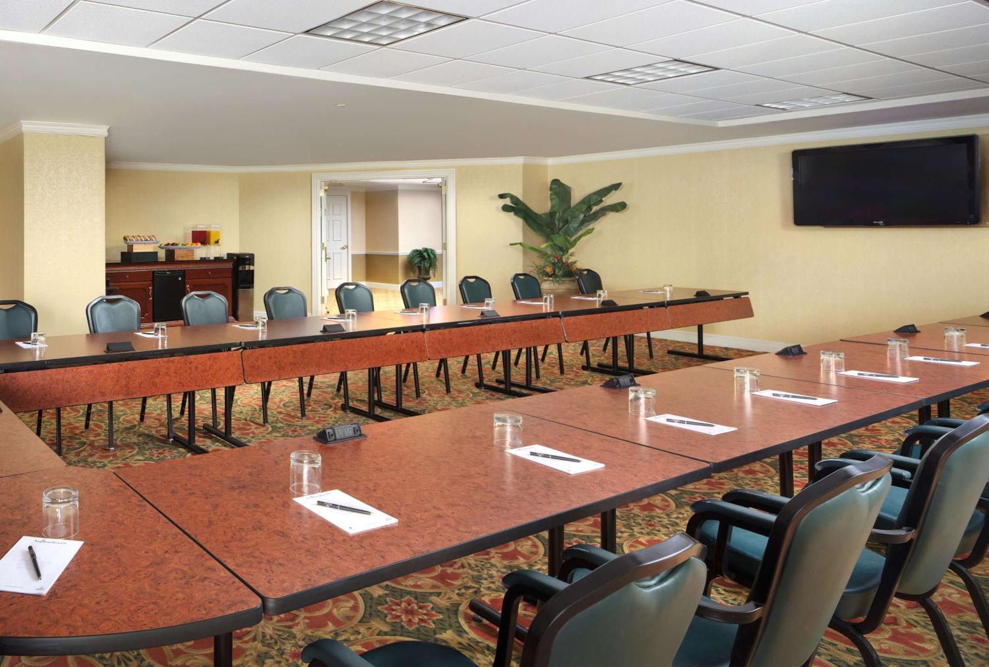 Briarcliffe Acres Royale Palms Condominiums מראה חיצוני תמונה